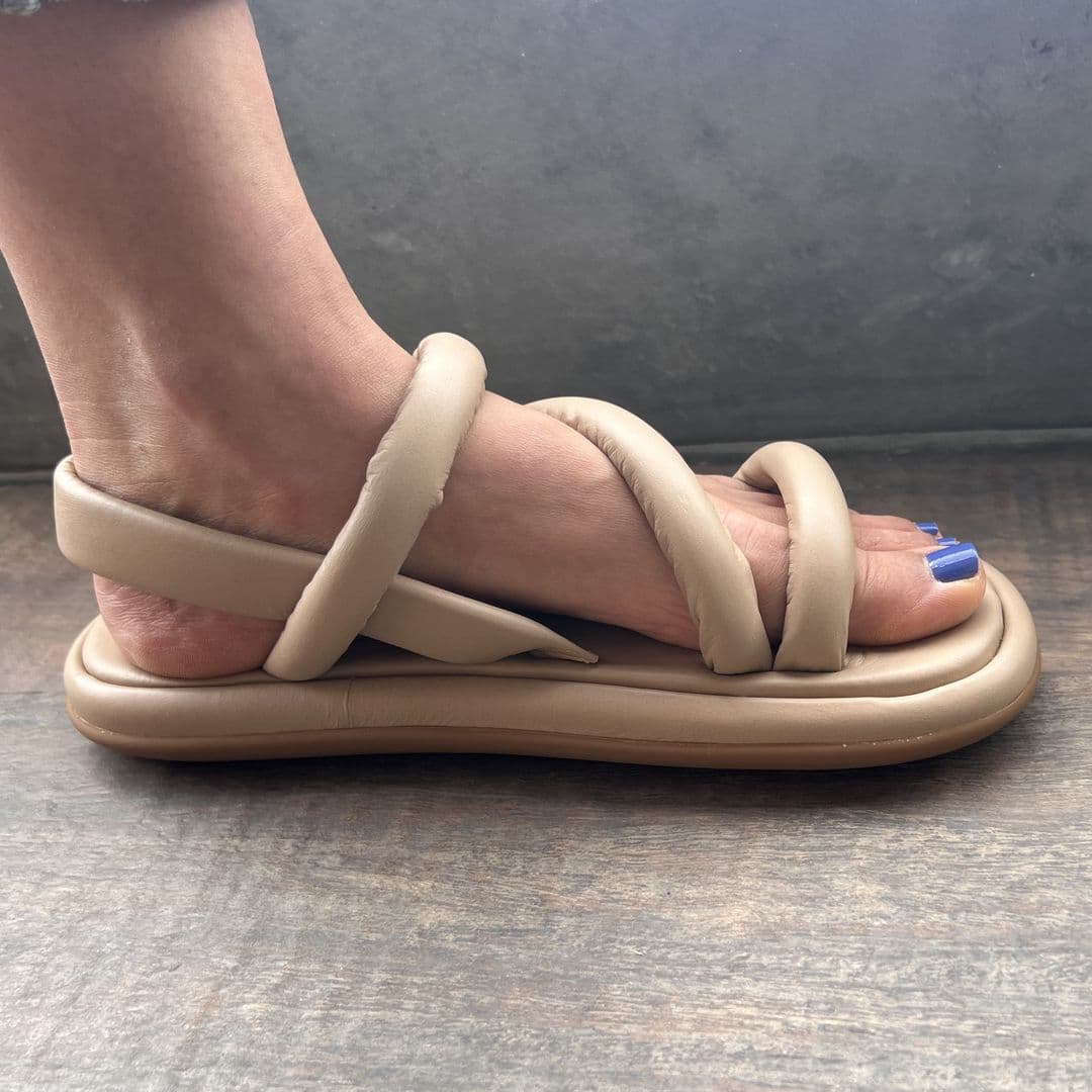 Sandalias beige para mujer — Verónica Moreno Studio